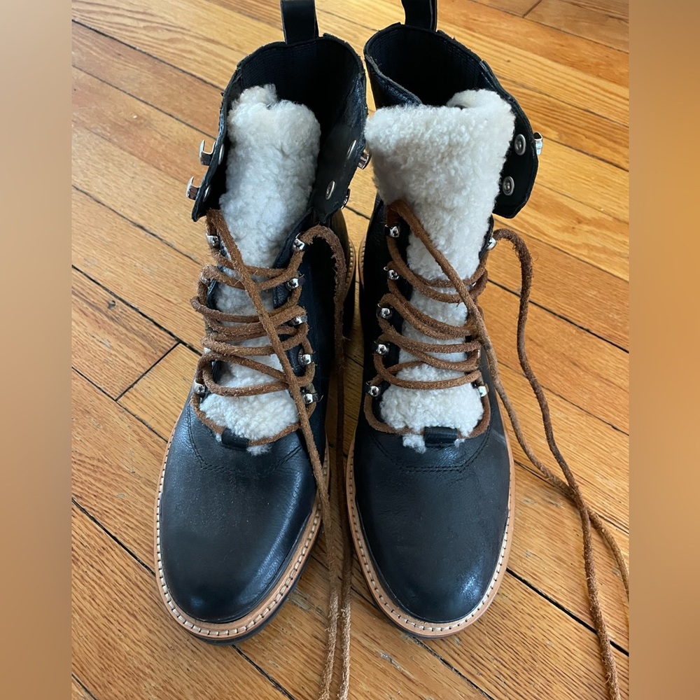 Marc Fisher IZZIE LUGSOLE ANKLE BOOT Black